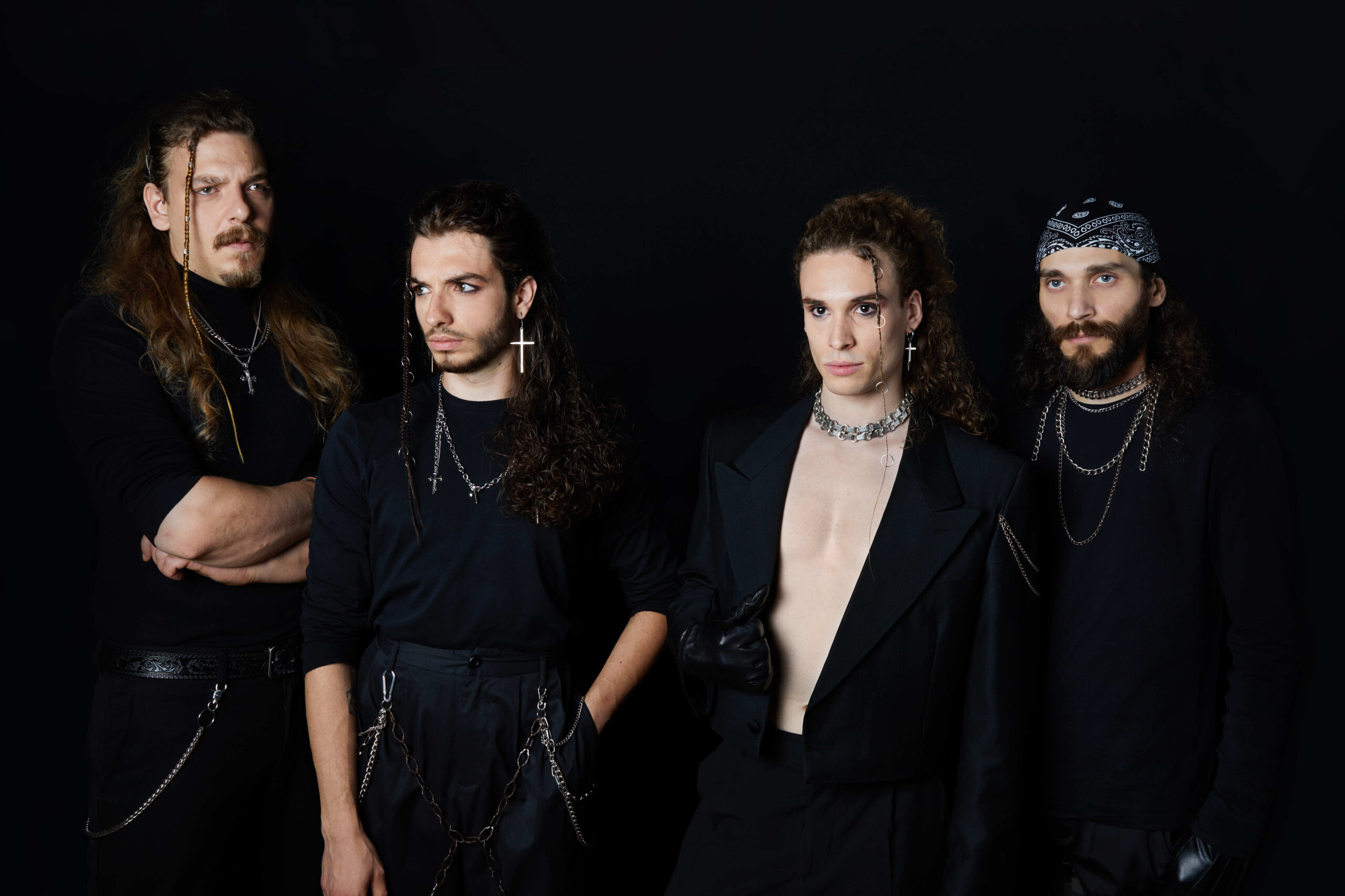 HELIKON: il nuovo singolo “The broken crown”